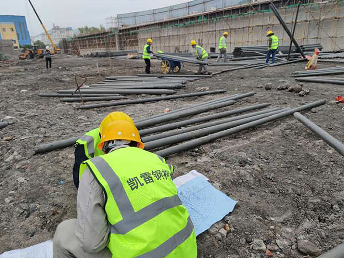 平度螺栓球网架结构